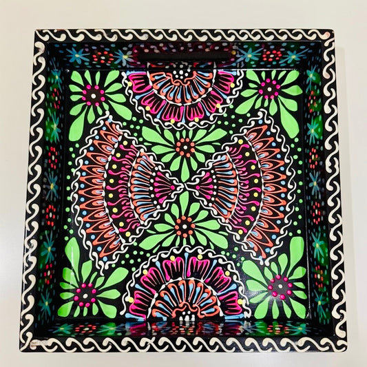 Black & Red Floral Motif Square Cone serving Tray D01-006