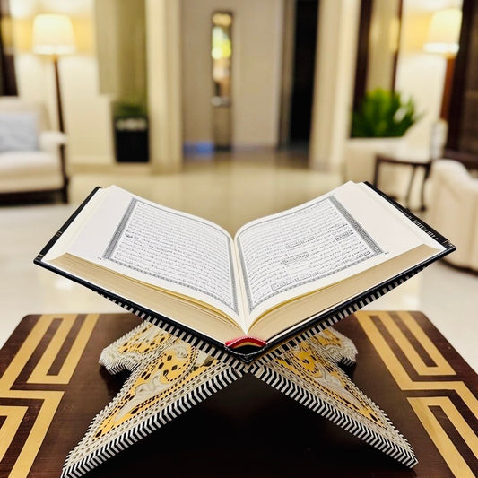 Holy Book Rest (Rehel) 015