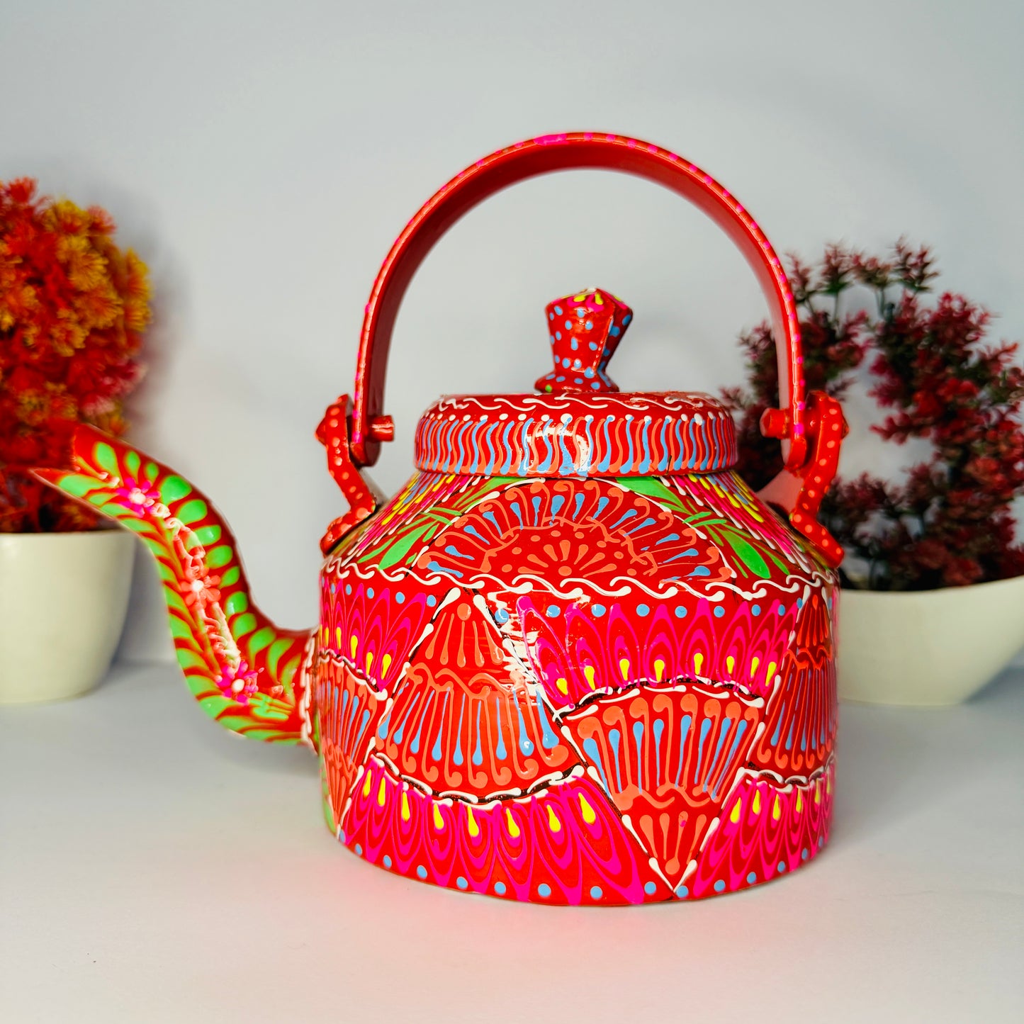 Fine Art Hand-Painted Kettle – A Masterpiece of Traditional Craft L-002