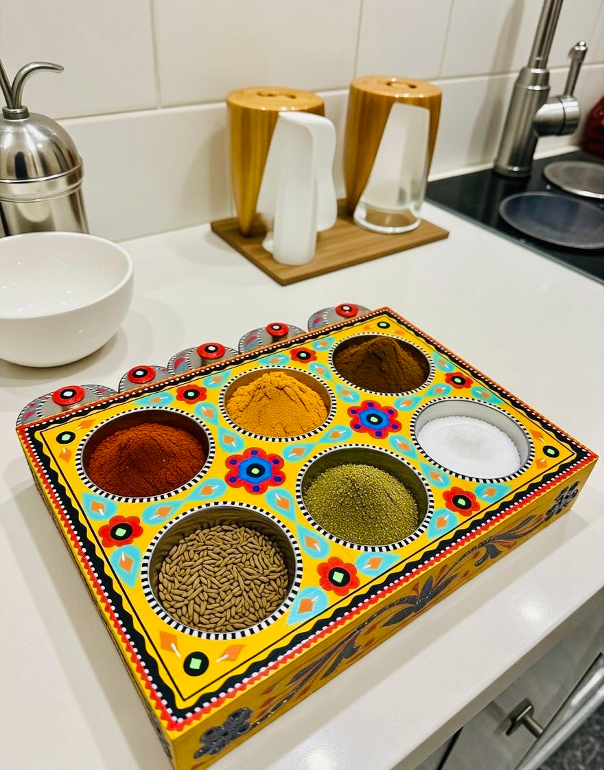 Six Partition Tray Chamakpatti Art 001