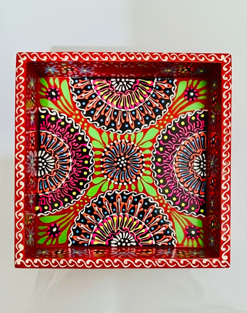 Red & Floral Motif Square Cone Serving Tray 002