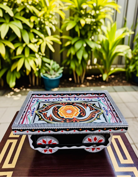 Thaila Tray With Moving Weels 009