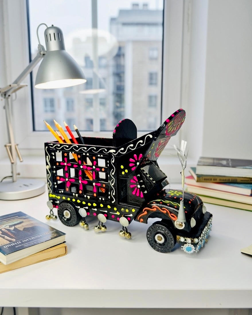 Stationery Truck Handmade Truck Art 006